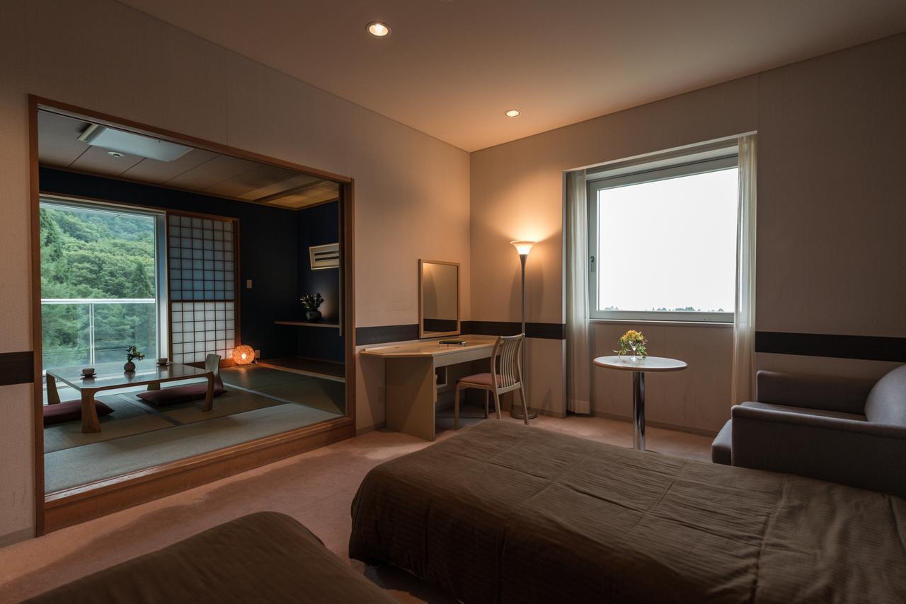 Takamiya Hotel Rurikura Resort Yamagata  Extérieur photo
